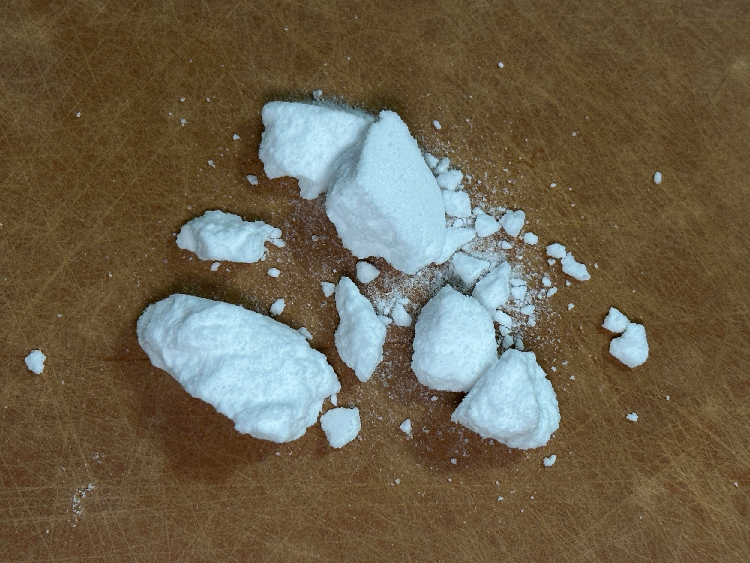 Camachem tries its best to ensure the storage condition is standard to prevent caustic soda from “caking”